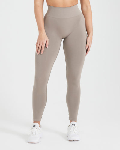 Motivation High Waist Seamless Leggings in Grey | Oh Polly